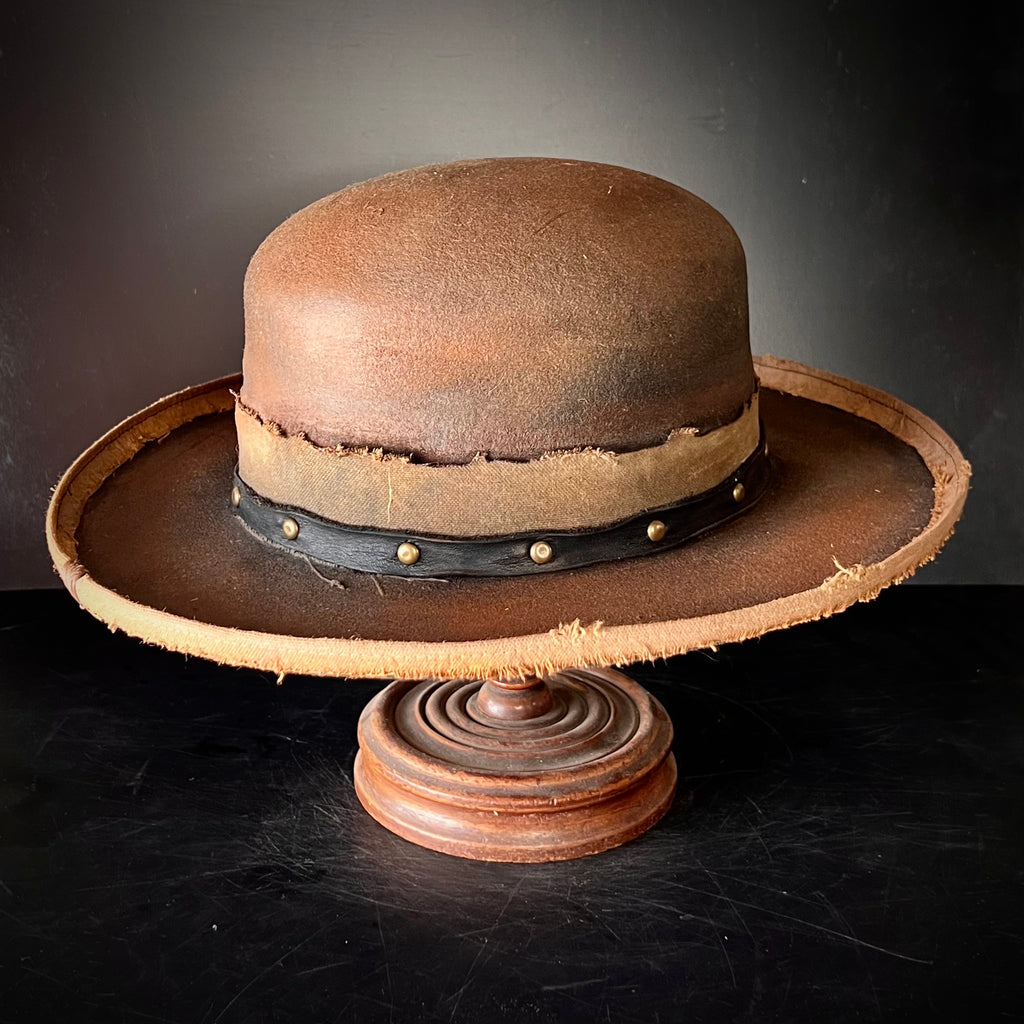 A “Wanted Texan” size 7 1/8 (57cm) from Ugly Outlaw.