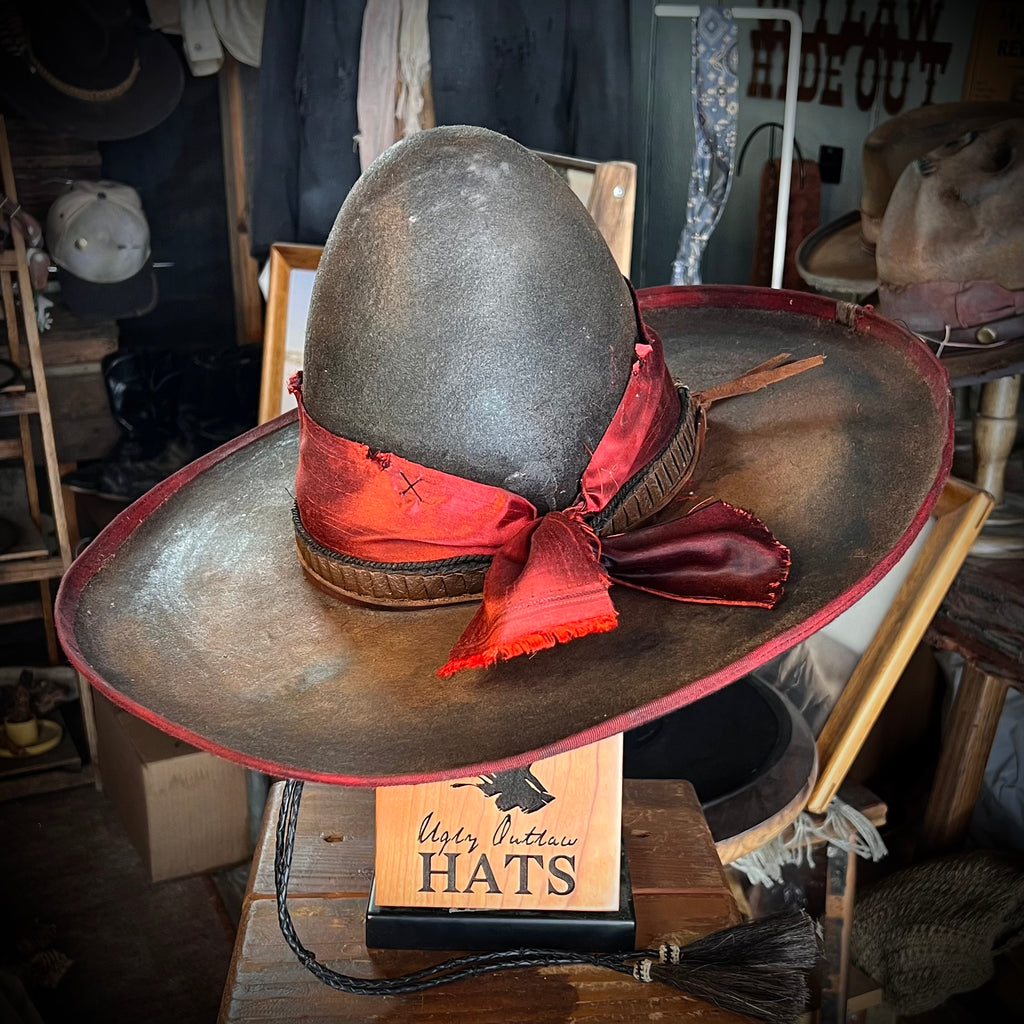 The “El Paso Ranger” size 7 1/8 (57cm) from Ugly Outlaw Hats