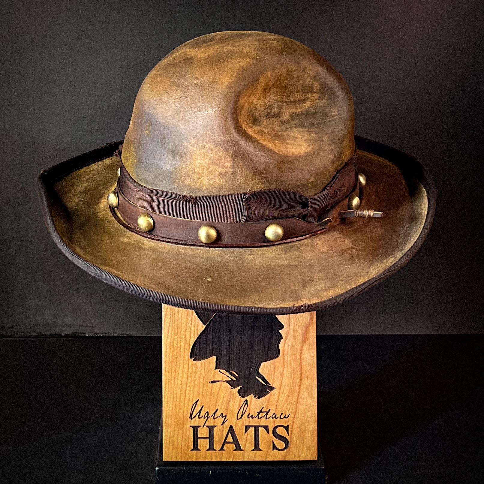 The “Man with Swagger” size 7 1/2  (60cm) long oval from Ugly Outlaw Hats.