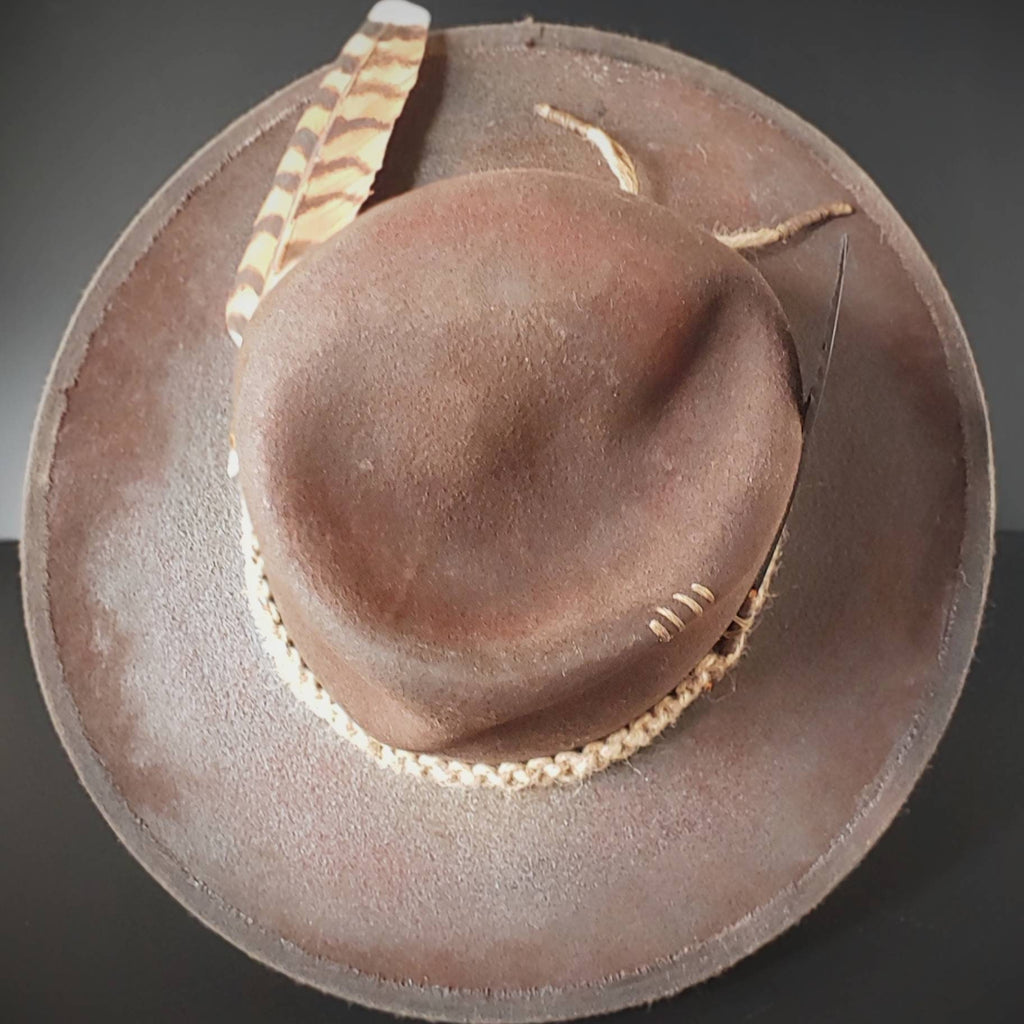 Cowboy hat size 7 (22in)(56cm). The "Gal with No Name".