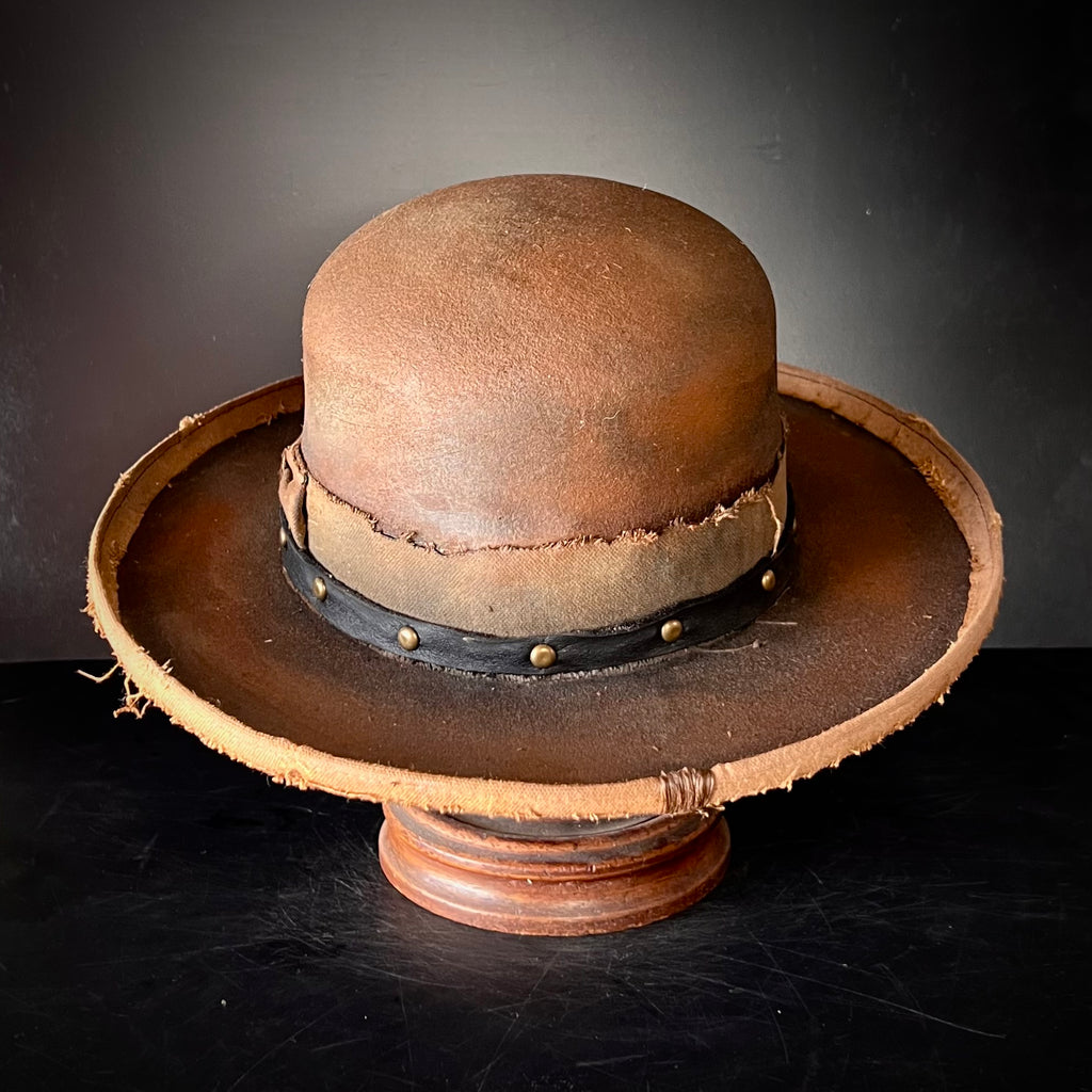 A “Wanted Texan” size 7 1/8 (57cm) from Ugly Outlaw.