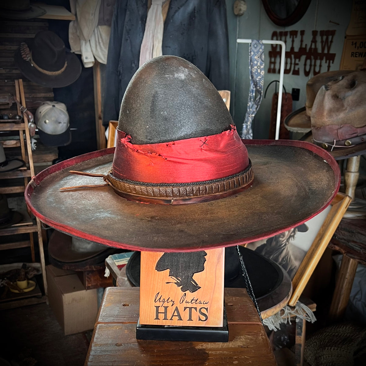 The “El Paso Ranger” size 7 1/8 (57cm) from Ugly Outlaw Hats